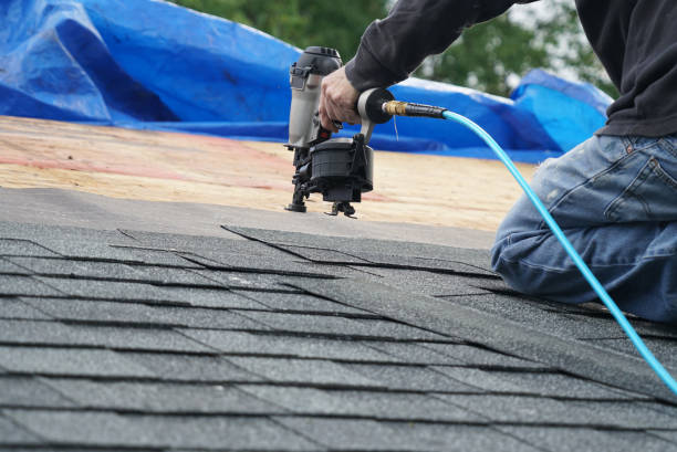Best Emergency Roof Repair  in Highland, IL